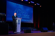 Prof. A. Nowak,