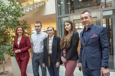 Od lewej: prof. PRz Beata Zatwarnicka-Madura, Arkadiusz Olejarz, Oksana Romaniec, Natalia Hawro, prof. Grzegorz Ostasz,