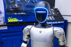 Robot humanoidalny Unitree G1 U6,