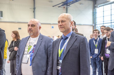 Od lewej: prof. PRz A. Majka, prof. J. Sęp